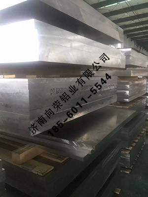 1-2110231Z649604.jpg